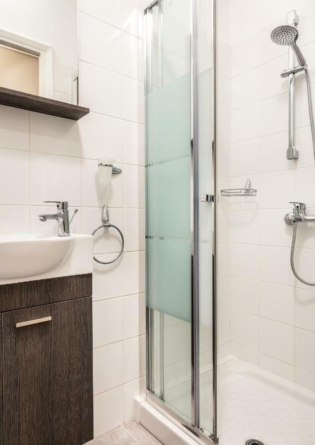 Exceptionally Located Studio Apartment 雅典 外观 照片